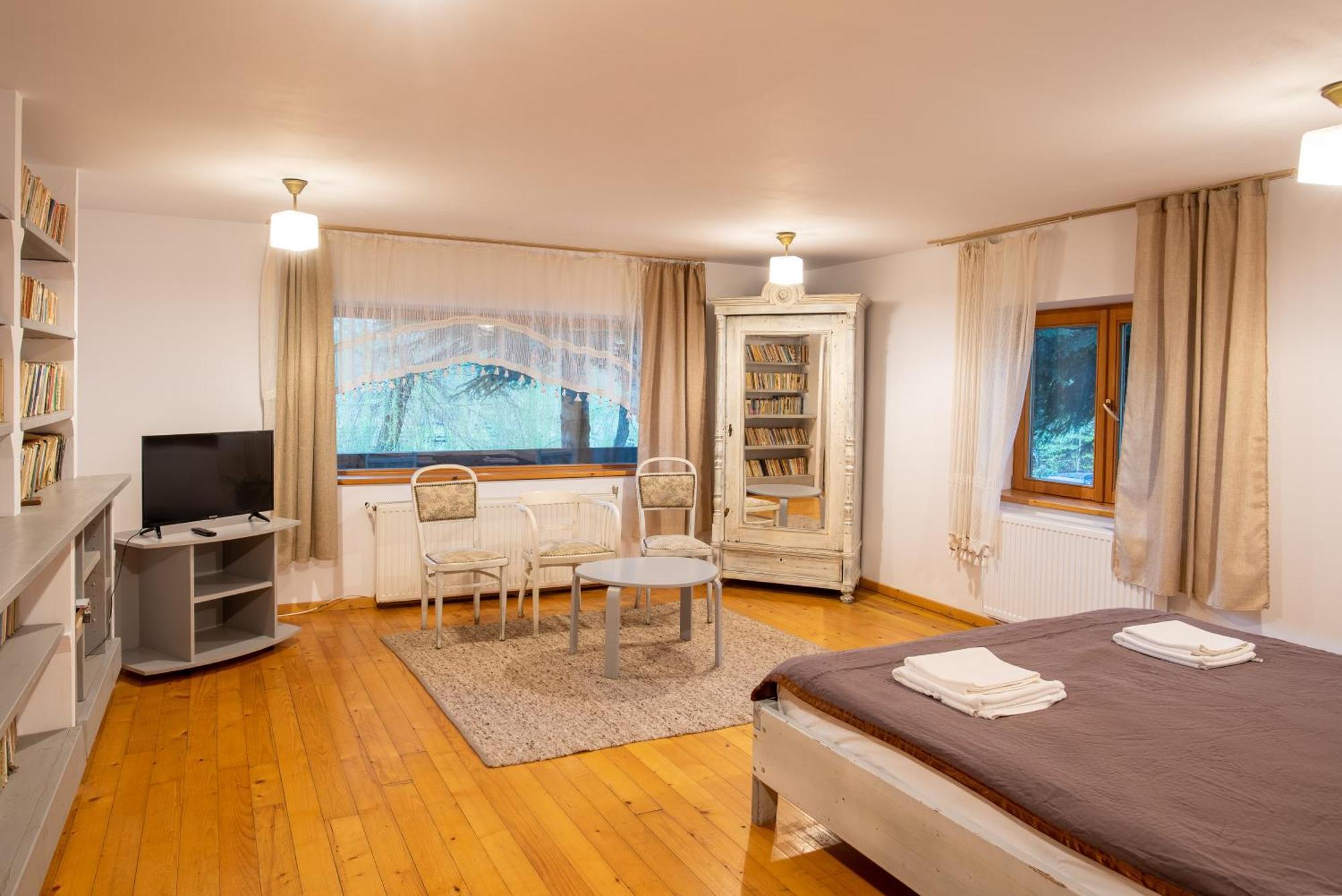 Pensiunea Casa Bunicilor Mînăstirea Humorului Habitación foto