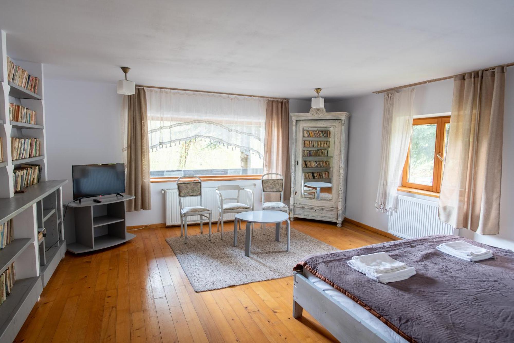 Pensiunea Casa Bunicilor Mînăstirea Humorului Habitación foto